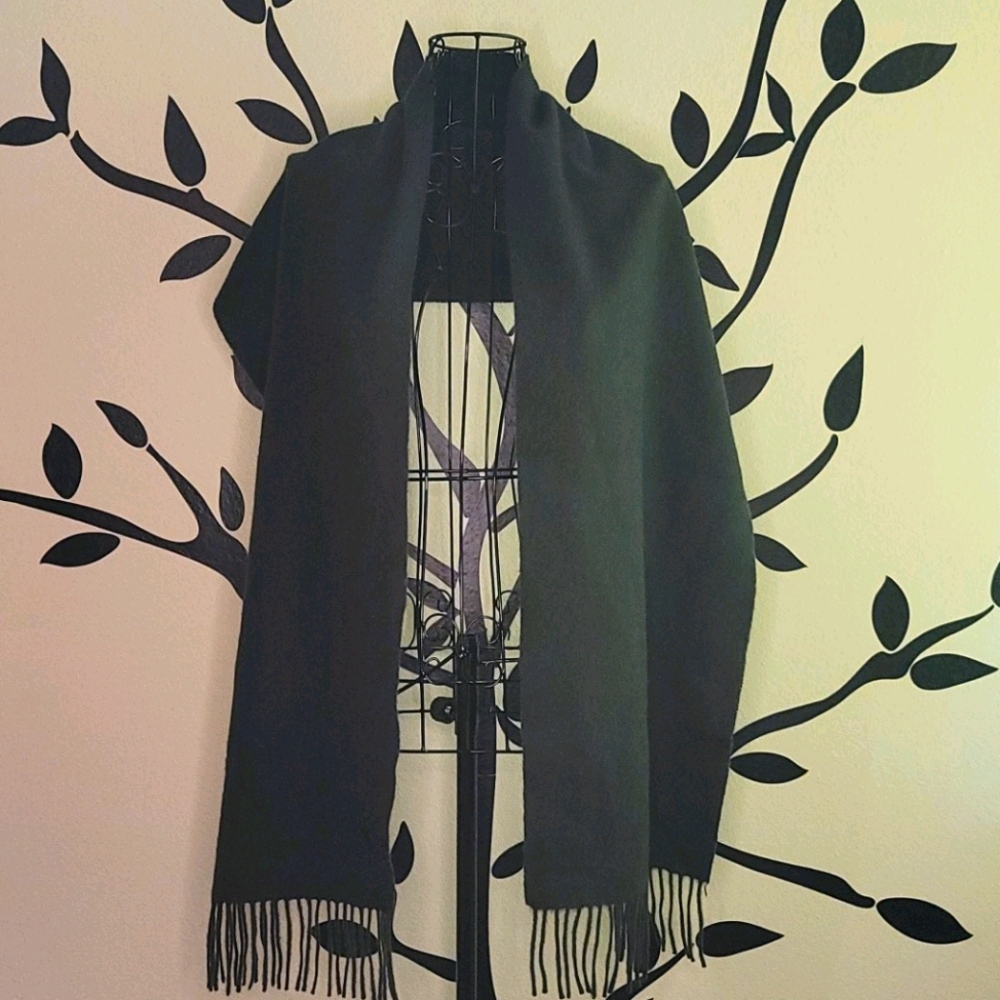 Yves Saint Laurent Cashmere Green scarf